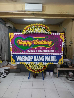 Papan Bunga di Simpar Cipunagara