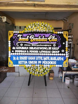 Papan Bunga di Simpar Cipunagara